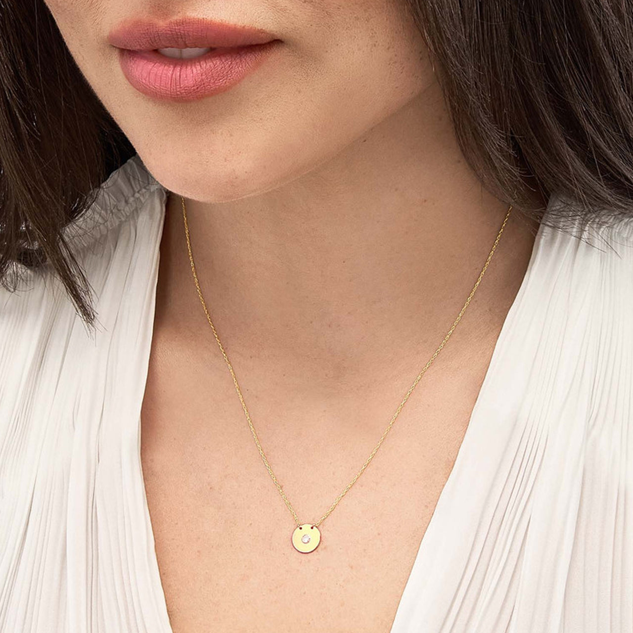 14K gold diamond disk necklace, detail view